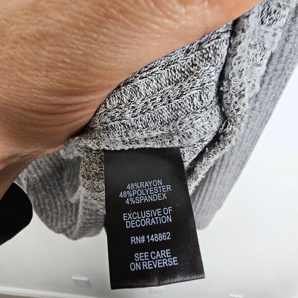 Torrid Sweater Pullover 1/2 Zip Top Collare Neck Gray Women 1X Long Sleeve Shirt - Picture 7 of 8